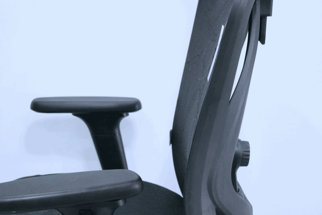 人体工学椅扶手松动图片