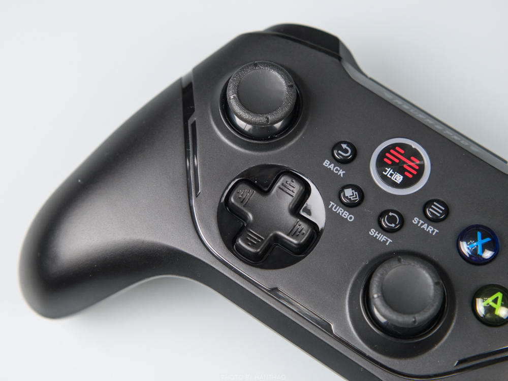 为了保障电竞性能,北通阿修罗2pro使用了日本进口的alps摇杆,不仅寿命