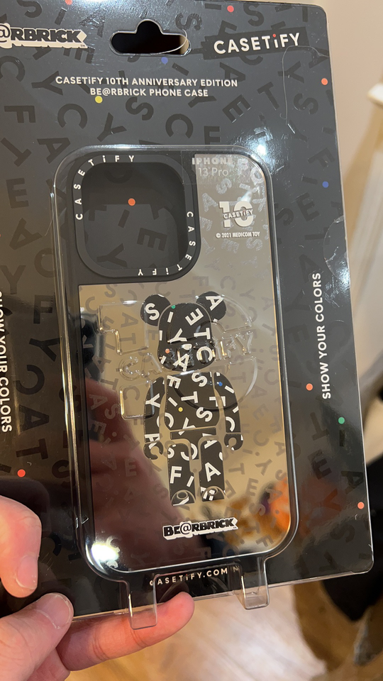 BE RBRICK X CASETiFY 10 100 400 100 be-rbrick-x-casetify-10-100-400-100